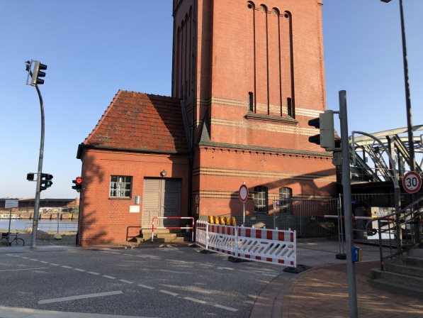 G:\4 Brückenbau\4.1+2 Br.Bau\Bauwerke\BW 051 - 075\066 Hubbrücke Elbe-Lübeck-Kanal\Maßnahmen\2013 Sanierung u. Beteiligung HL\11 Gutachten - Eignungsnachweise - Fotos\Fotos\230615 Kaifläche Süd\IMG_7148.jpg