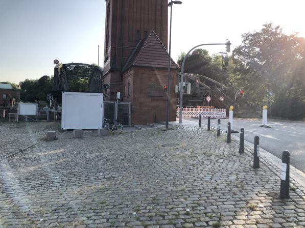 G:\4 Brückenbau\4.1+2 Br.Bau\Bauwerke\BW 051 - 075\066 Hubbrücke Elbe-Lübeck-Kanal\Maßnahmen\2013 Sanierung u. Beteiligung HL\11 Gutachten - Eignungsnachweise - Fotos\Fotos\230615 Kaifläche Süd\IMG_7152.jpg