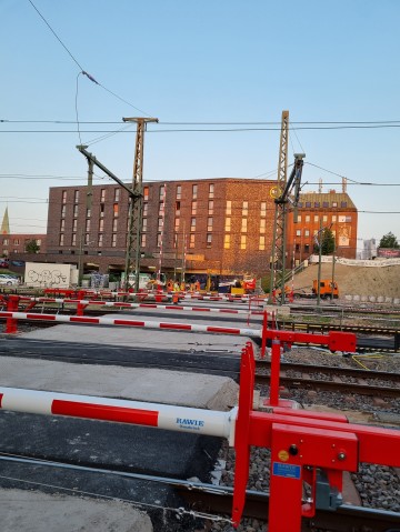 Ab Februar 2021 | Herstellung der Baustraße im Gleisbereich bei Baubeginn